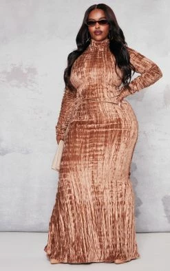 Plus Brown Textured Velvet Longsleeve Maxi Dress -US Dresses Sales Store 538dcc3e53a47e25878644c575917b2e9f8869a8 cnc0715 3