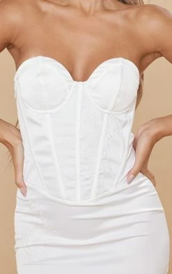 White Satin Floral Embroidered Corset Midaxi Dress 10 White Satin Floral Embroidered Corset Midaxi Dress -US Dresses Sales Store 68fae5c0ca02dc822ffe093c1eafecd39d74c9f4 cnd7528 4