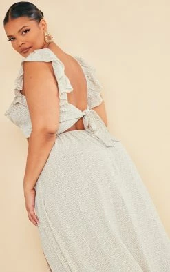 Plus White Ditsy Floral Cut Out Maxi Dress -US Dresses Sales Store 98f34b237bda6dd878782a3db919513cb40a156a cnc9563 4