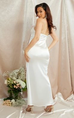 Maternity White Halterneck Disco Slinky Maxi Dress -US Dresses Sales Store 9eadd23a2181cc30ecc454e510cd0849d78e1ada cnd3226 2